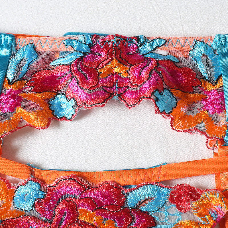 Sexy Four-piece Color Matching Embroidery Big Flower Underwear With Steel Ring