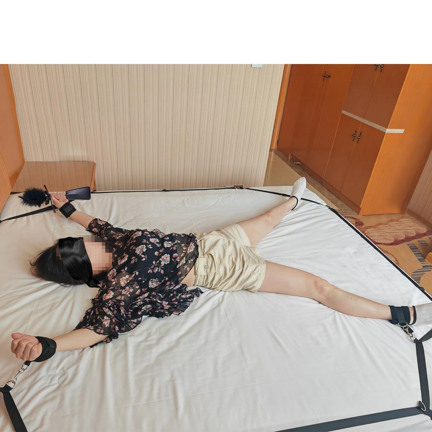 Sex Bondage BDSM Kit Bed Restraints Set, Super Easy Install Sex Rope Adjustable Straps, Sex Toys with Handcuffs Ankle Cuff for Adults Women Couples Game Pleasure (Black)